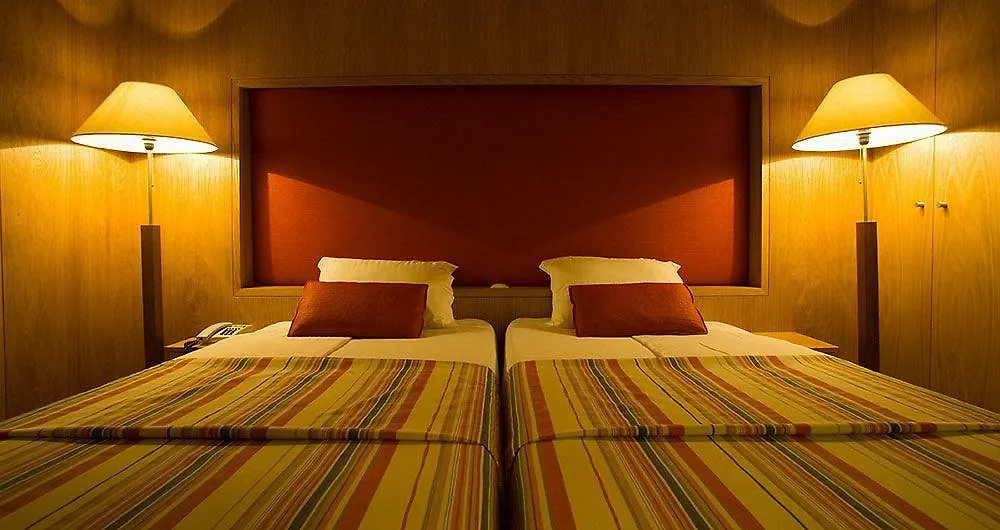 Apartamentos Turisticos Atlantida Funchal  Aparthotel Funchal (Madeira)