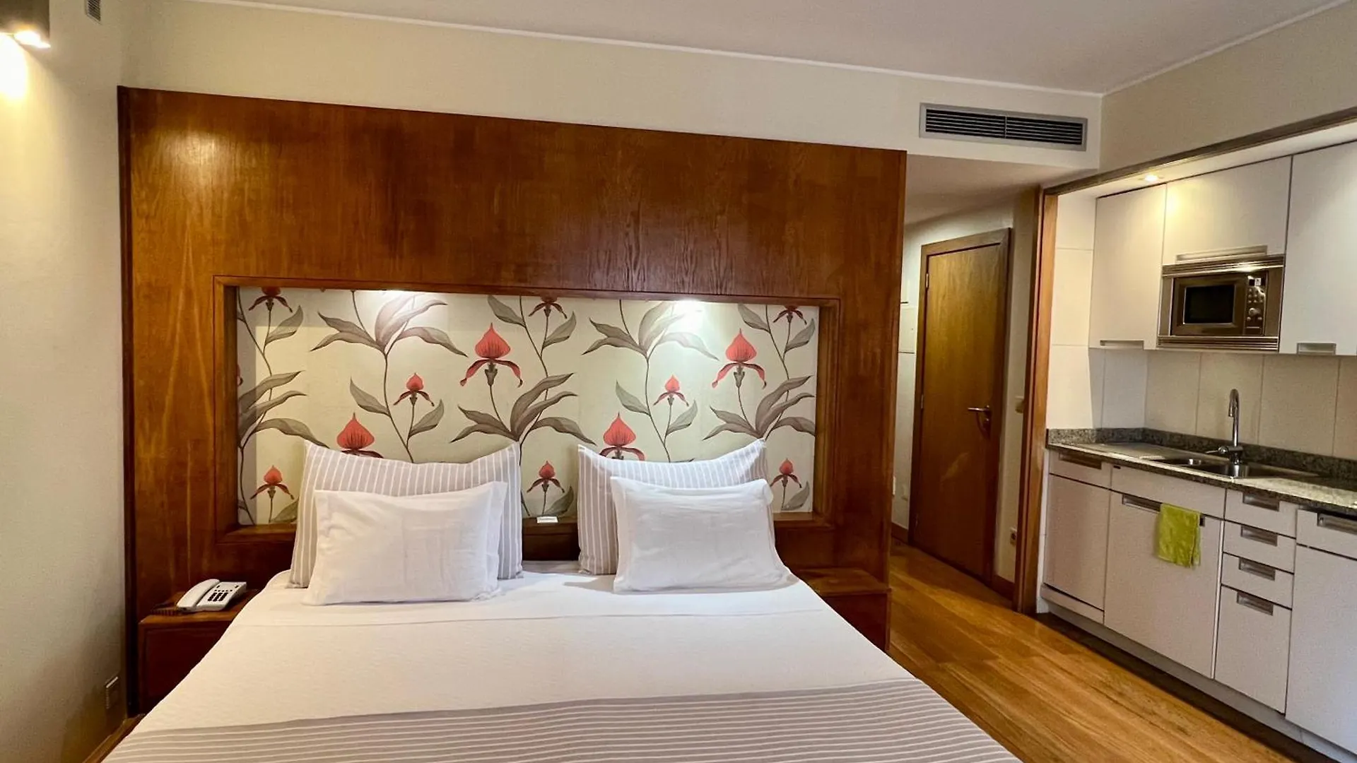 **** Aparthotel Apartamentos Turisticos Atlantida Funchal  Portugal