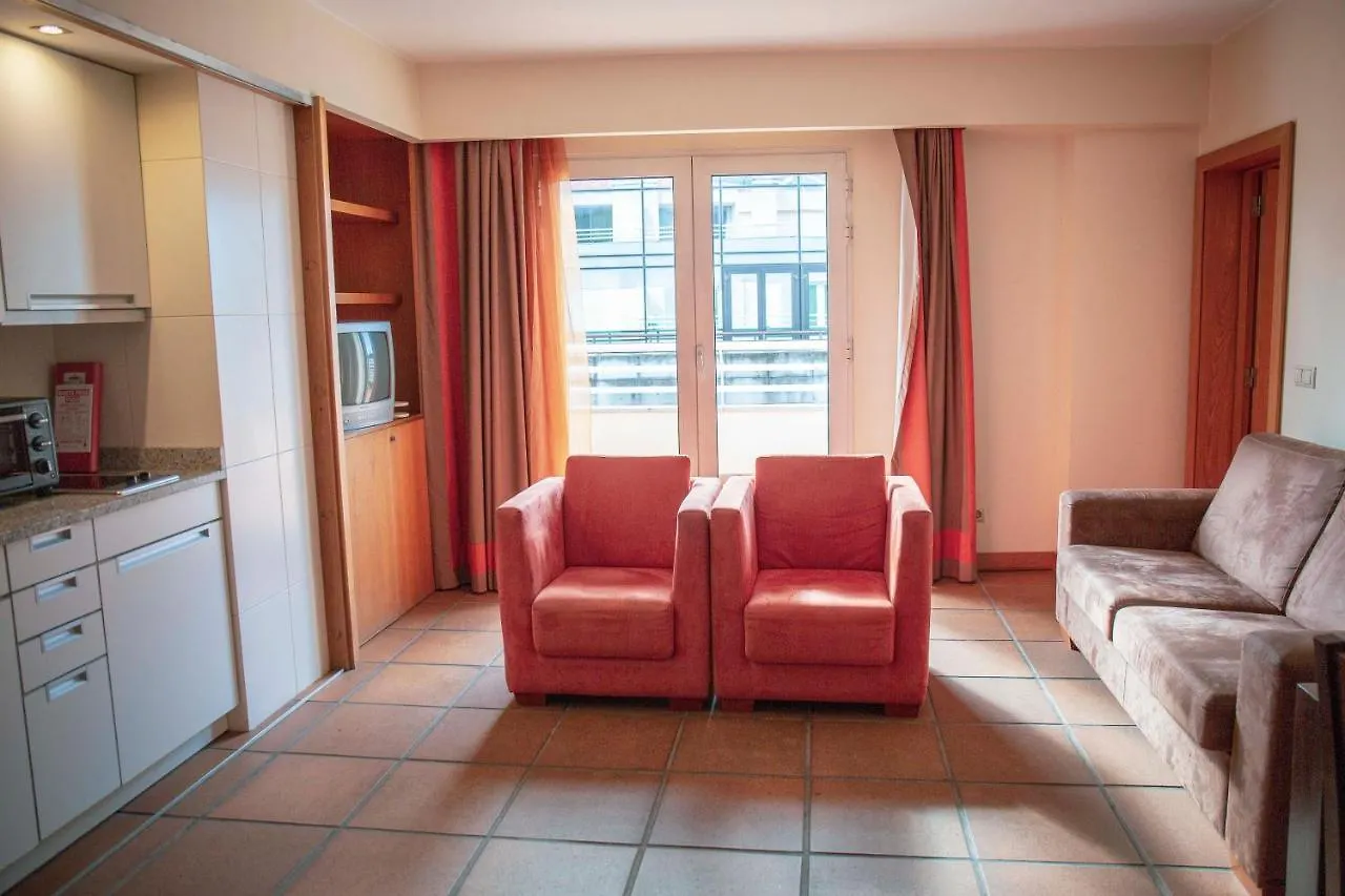 Apartamentos Turisticos Atlantida Funchal  Aparthotel Funchal (Madeira)
