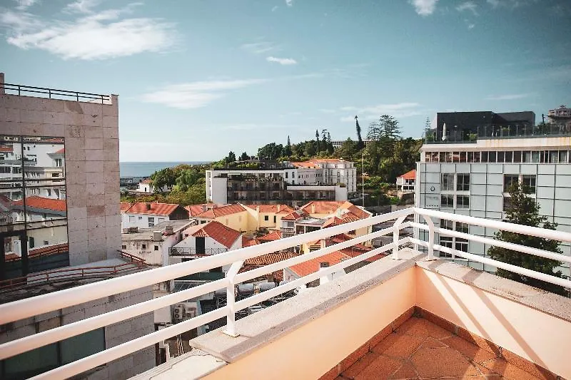Apartamentos Turisticos Atlantida Funchal  Aparthotel