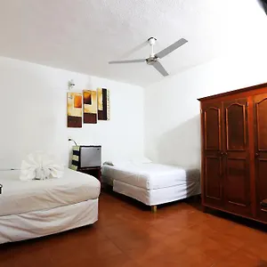 maya-azul-playa-del-carmen.allrivieramayahotels.com/