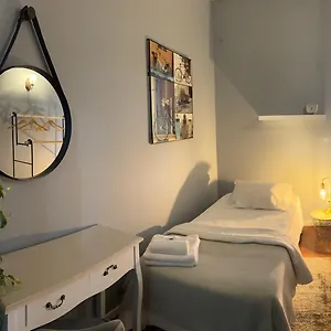 2* Гостевой дом Residencial